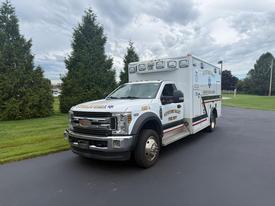 2019 Ford F450 / Wheeled Coach 